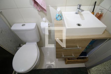 Banheiro Social de apartamento à venda com 3 quartos, 81m² em Penha Circular, Rio de Janeiro