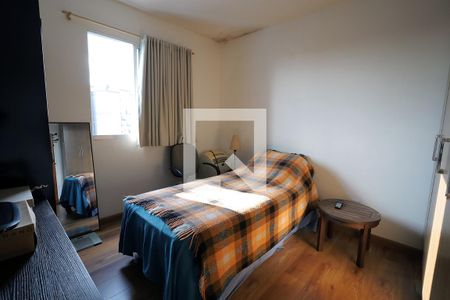Quarto 2 de apartamento à venda com 2 quartos, 56m² em Jardim Cristiane, Santo André