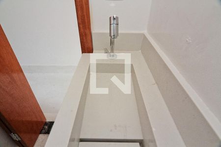 Lavabo de casa à venda com 3 quartos, 145m² em Parque Maria Domitila, São Paulo