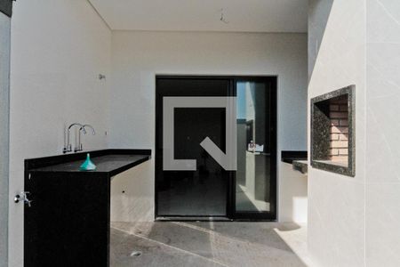 Área externa de casa à venda com 3 quartos, 145m² em Parque Maria Domitila, São Paulo