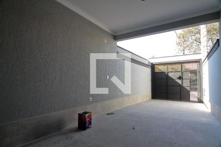 Área externa de casa à venda com 3 quartos, 145m² em Parque Maria Domitila, São Paulo