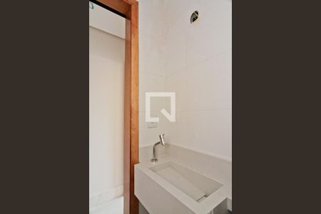 Lavabo de casa à venda com 3 quartos, 145m² em Parque Maria Domitila, São Paulo