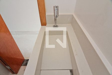 Lavabo de casa à venda com 3 quartos, 145m² em Parque Maria Domitila, São Paulo