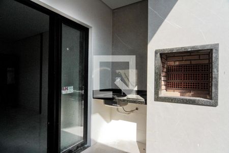 Área externa de casa à venda com 3 quartos, 145m² em Parque Maria Domitila, São Paulo