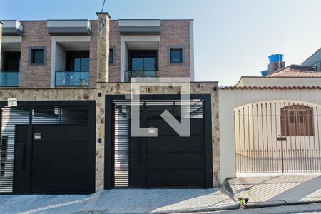 Fachada de casa à venda com 3 quartos, 145m² em Parque Maria Domitila, São Paulo