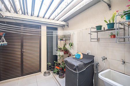 Área de Serviço de casa de condomínio à venda com 3 quartos, 110m² em Jardim Lauro Gomes, São Bernardo do Campo