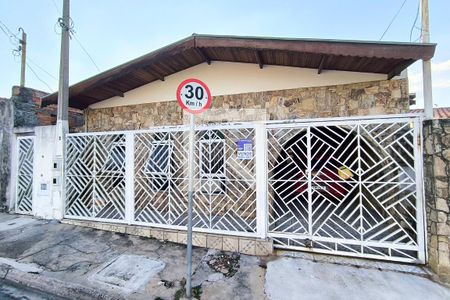 Fachada de casa à venda com 4 quartos, 300m² em Cidade Santos Dumont, Jundiaí