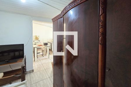 Sala / Quarto de casa para alugar com 1 quarto, 45m² em Santa Terezinha, São Bernardo do Campo