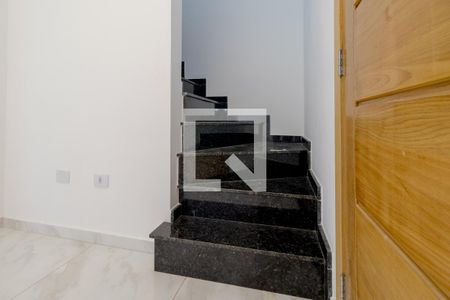 Corredor de casa à venda com 3 quartos, 90m² em Vila Ivone, São Paulo