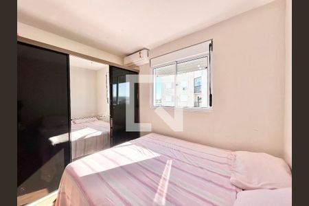 Quarto 1 de apartamento à venda com 2 quartos, 47m² em Santo Afonso, Novo Hamburgo