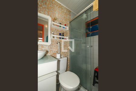 Banheiro de apartamento à venda com 2 quartos, 60m² em Sarandi, Porto Alegre
