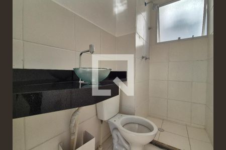 Banheiro de apartamento à venda com 2 quartos, 42m² em Vargem Pequena, Rio de Janeiro