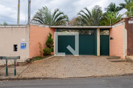 Fachada de casa para alugar com 6 quartos, 2000m² em Residencial Praia dos Namorados, Americana