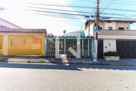 Fachada + Plaquinha de casa à venda com 3 quartos, 162m² em Parque Sonia, São Paulo