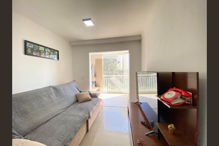 Sala de apartamento à venda com 3 quartos, 77m² em Jardim Flor da Montanha, Guarulhos