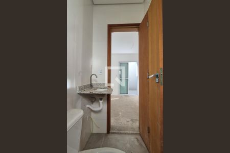 Banheiro da suíte de apartamento à venda com 2 quartos, 46m² em Vila Pires, Santo André