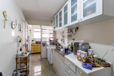 Cozinha de apartamento à venda com 3 quartos, 175m² em Indianópolis, São Paulo