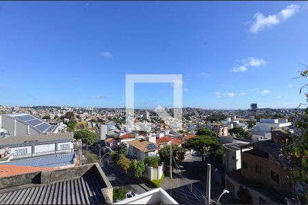 Vista  Cozinha de apartamento à venda com 3 quartos, 75m² em Renascença, Belo Horizonte