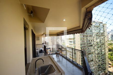 Varanda de apartamento para alugar com 3 quartos, 84m² em Barra da Tijuca, Rio de Janeiro