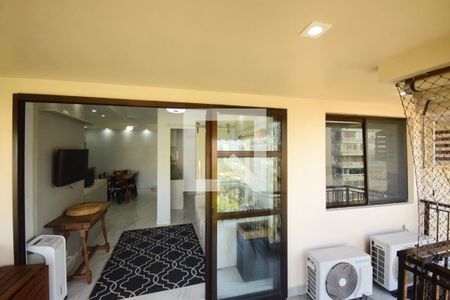 Varanda de apartamento para alugar com 3 quartos, 84m² em Barra da Tijuca, Rio de Janeiro