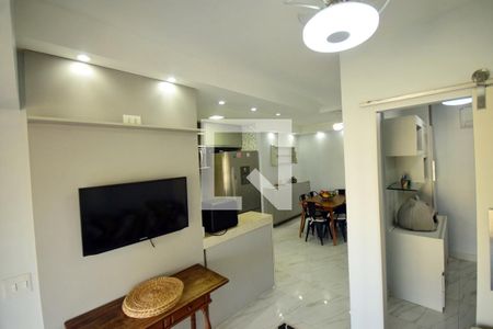 Sala  de apartamento para alugar com 3 quartos, 84m² em Barra da Tijuca, Rio de Janeiro
