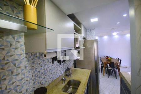 Cozinha de apartamento para alugar com 3 quartos, 84m² em Barra da Tijuca, Rio de Janeiro