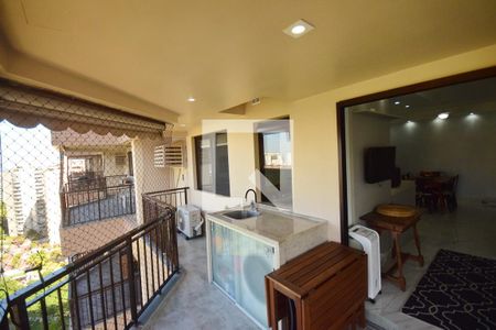 Varanda de apartamento para alugar com 3 quartos, 84m² em Barra da Tijuca, Rio de Janeiro