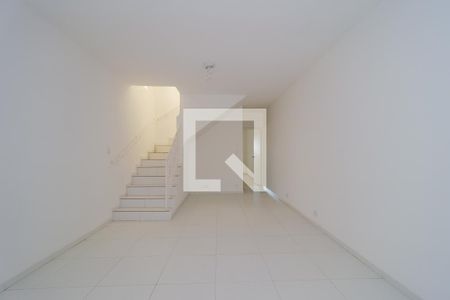 Sala de casa à venda com 3 quartos, 154m² em Vila Morse, São Paulo