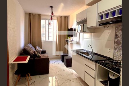 Sala de kitnet/studio para alugar com 1 quarto, 24m² em Belenzinho, São Paulo