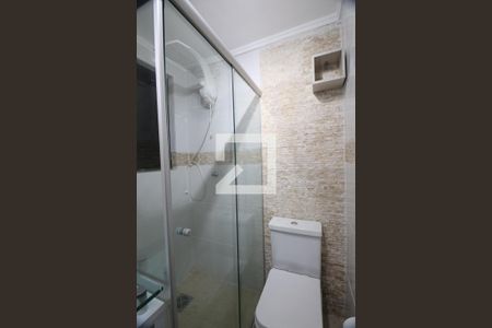 Banheiro de apartamento à venda com 2 quartos, 55m² em Centro, Canoas