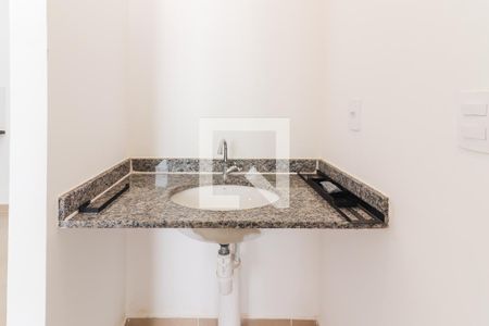 Banheiro de apartamento para alugar com 2 quartos, 37m² em Jaguaré, São Paulo