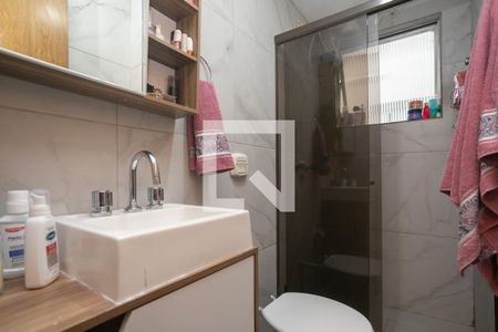 Banheiro de apartamento à venda com 1 quarto, 45m² em Petrópolis, Porto Alegre