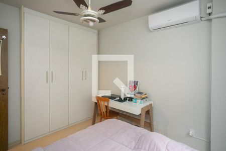 Quarto de apartamento à venda com 1 quarto, 45m² em Petrópolis, Porto Alegre