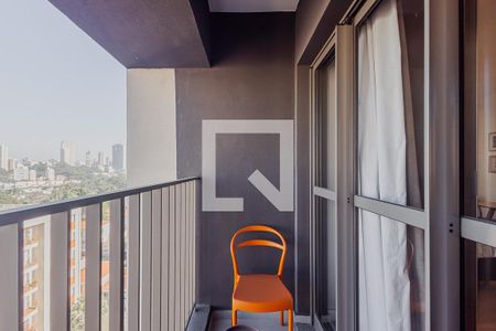 Varanda de kitnet/studio à venda com 1 quarto, 25m² em Cerqueira César, São Paulo