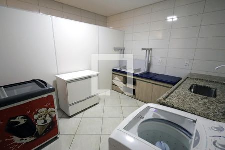 Cozinha 1 de casa à venda com 4 quartos, 166m² em Condomínio Maracanã, Santo André