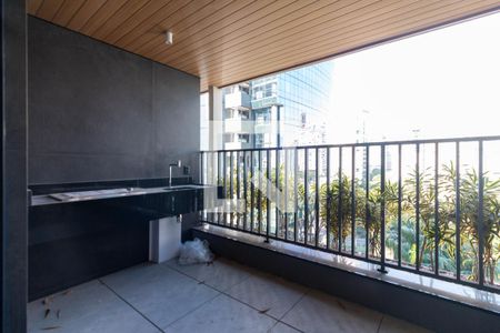 Sacada de apartamento à venda com 3 quartos, 120m² em Itaim Bibi, São Paulo