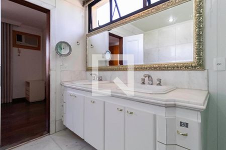 Banheiro da suíte 2 de casa à venda com 4 quartos, 1000m² em São Luiz, Belo Horizonte