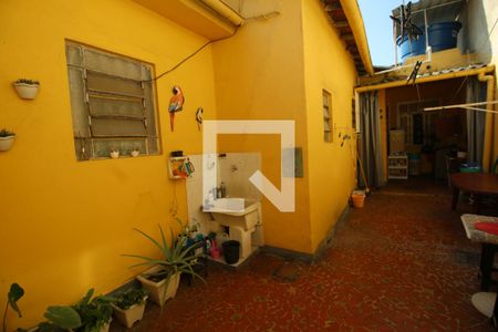 Quintal Fundos de casa à venda com 2 quartos, 111m² em Brás de Pina, Rio de Janeiro