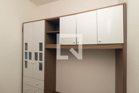 Quarto 2 de apartamento para alugar com 2 quartos, 57m² em Santa Ifigênia, São Paulo