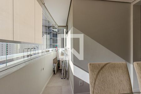 Sala de apartamento à venda com 2 quartos, 53m² em Cidade Monções, São Paulo