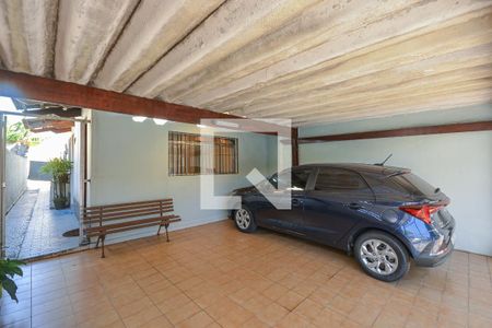 Garagem de casa para alugar com 3 quartos, 200m² em Jardim Regis, São Paulo