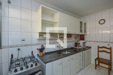 Cozinha de casa para alugar com 3 quartos, 200m² em Jardim Regis, São Paulo
