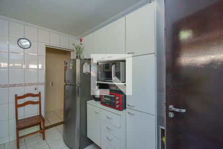 Cozinha de casa para alugar com 3 quartos, 200m² em Jardim Regis, São Paulo