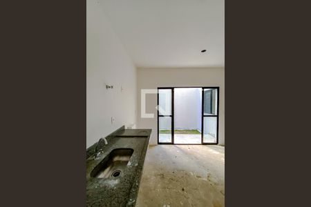 Sala/Cozinha de kitnet/studio à venda com 1 quarto, 38m² em Quarta Parada, São Paulo