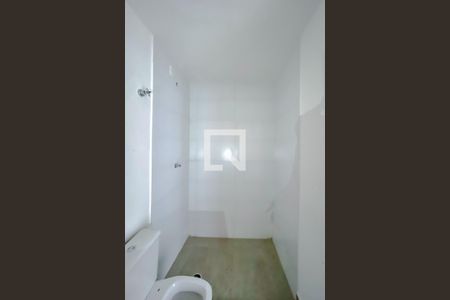 Banheiro de kitnet/studio para alugar com 1 quarto, 38m² em Quarta Parada, São Paulo
