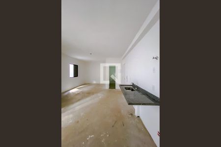 Cozinha de kitnet/studio para alugar com 1 quarto, 64m² em Quarta Parada, São Paulo