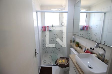 Banheiro Social de apartamento para alugar com 2 quartos, 55m² em Padroeira, Osasco