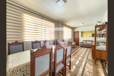Sala de apartamento à venda com 3 quartos, 122m² em Santo Antônio, Belo Horizonte