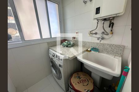 Área de Serviço de apartamento para alugar com 2 quartos, 74m² em Empresarial 18 do Forte, Barueri
