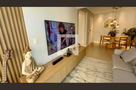 Sala de apartamento para alugar com 2 quartos, 74m² em Empresarial 18 do Forte, Barueri